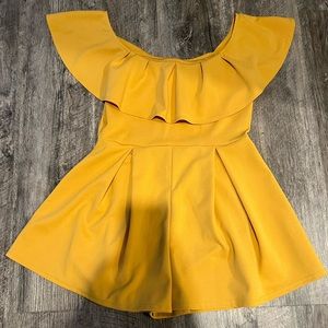 Fashion Nova Romper. Juniors Size- XL.